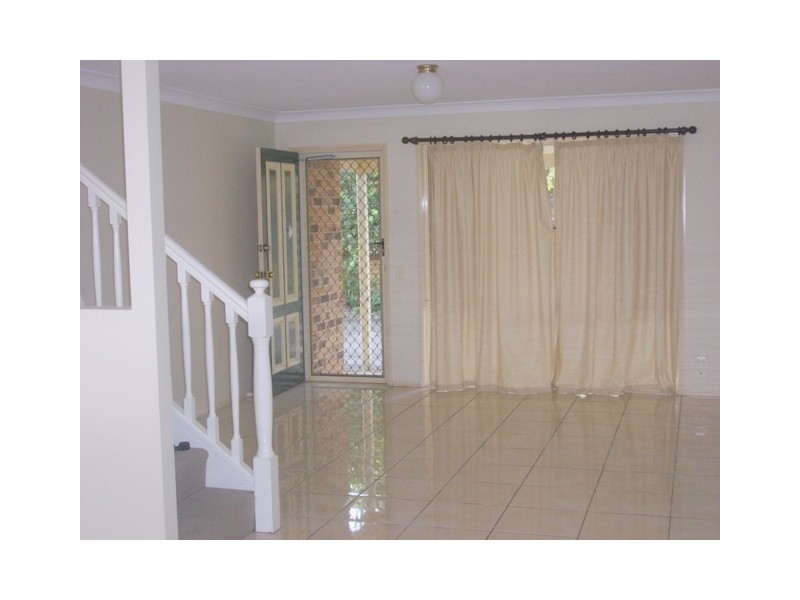 5 Ahern Street, Labrador QLD 4215