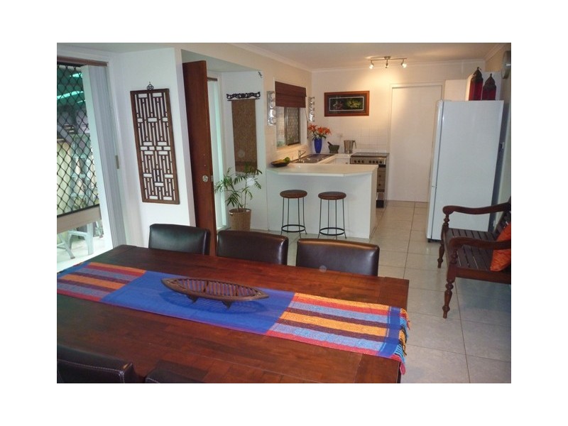 1/12 Avi Court, Labrador QLD 4215