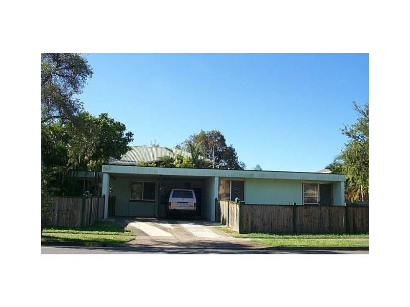 Labrador QLD 4215