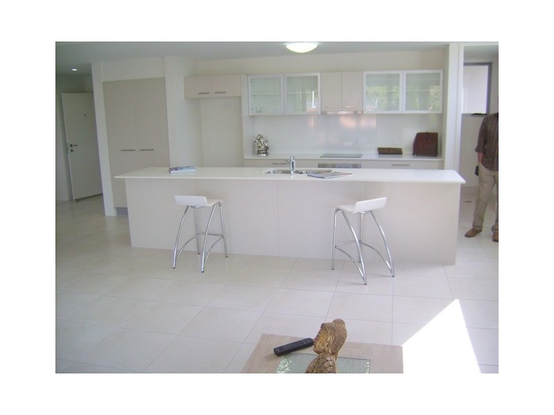 10 Imperial Parade, Labrador QLD 4215