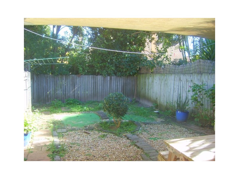 80 Worendo Street, Southport QLD 4215