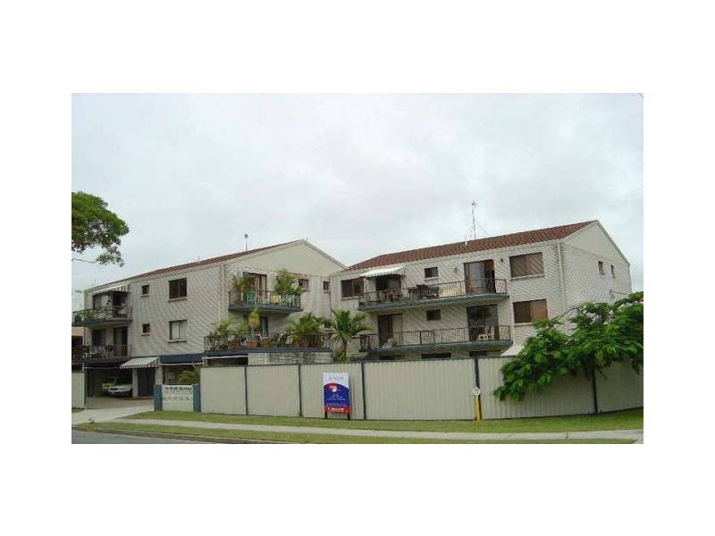 14 Brett Avenue, Labrador QLD 4215