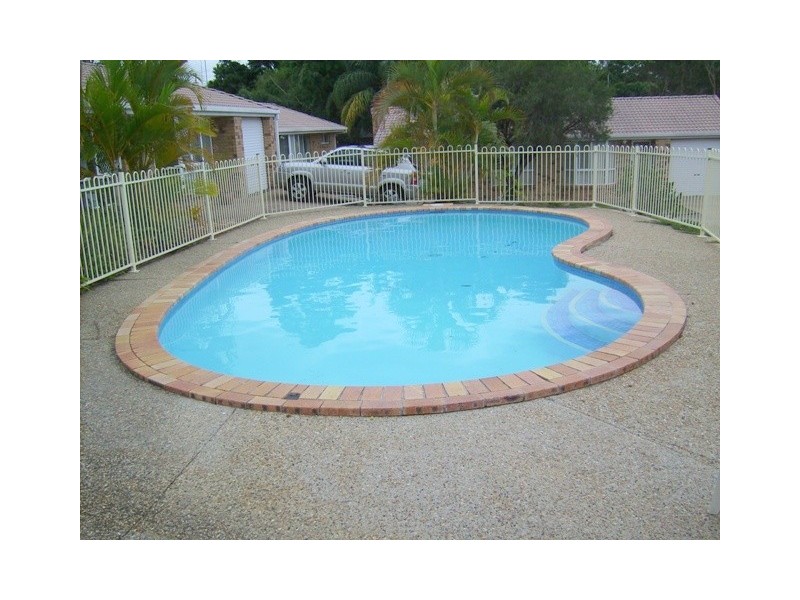 25 McMillan Street, Labrador QLD 4215