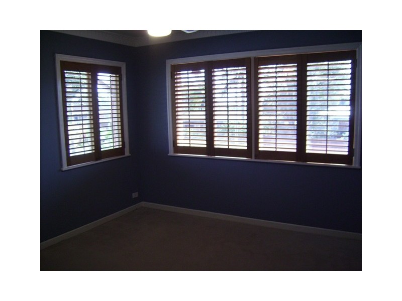 100 Central Street, Labrador QLD 4215