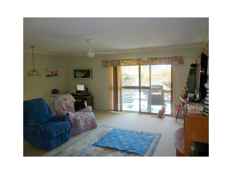 26 Cawthray Street, Biggera Waters QLD 4216