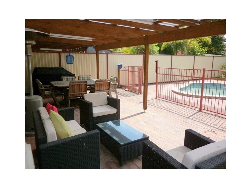 14 Morinda Way, Labrador QLD 4215