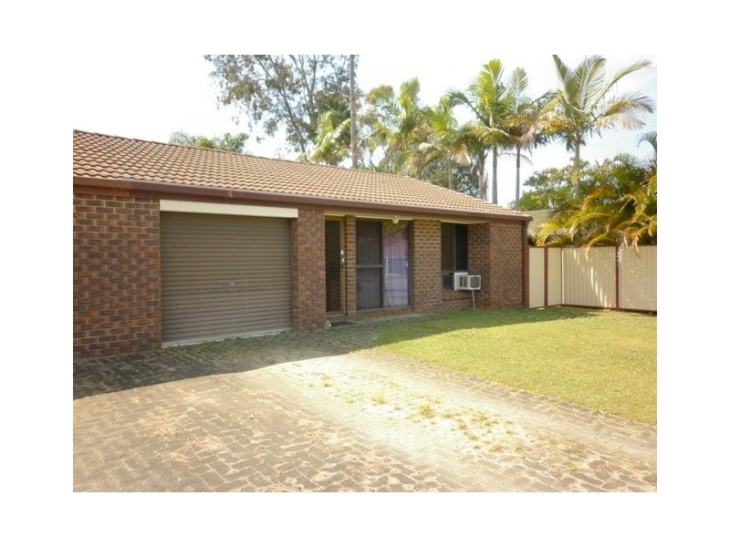 14 Morinda Way, Labrador QLD 4215