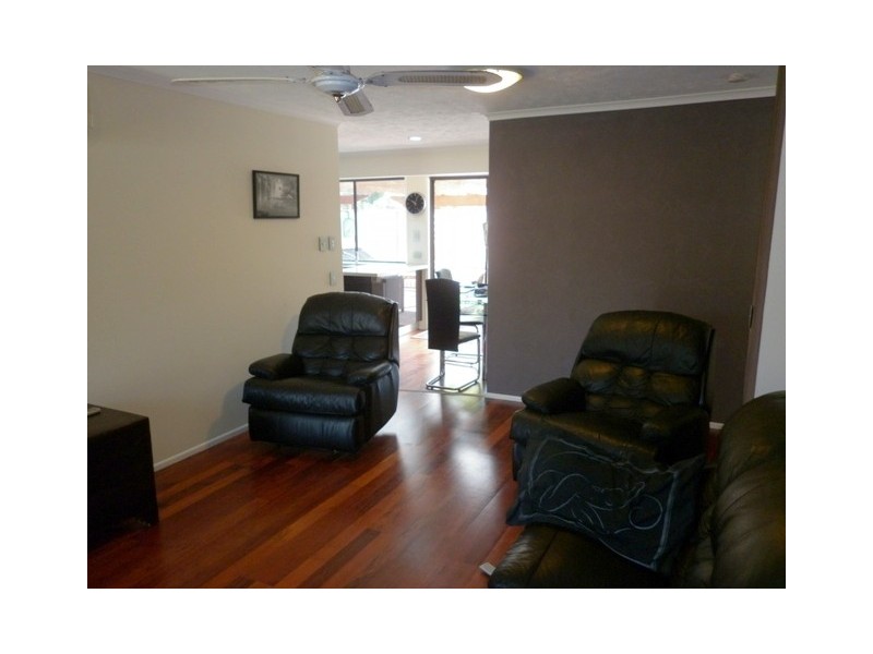 14 Morinda Way, Labrador QLD 4215