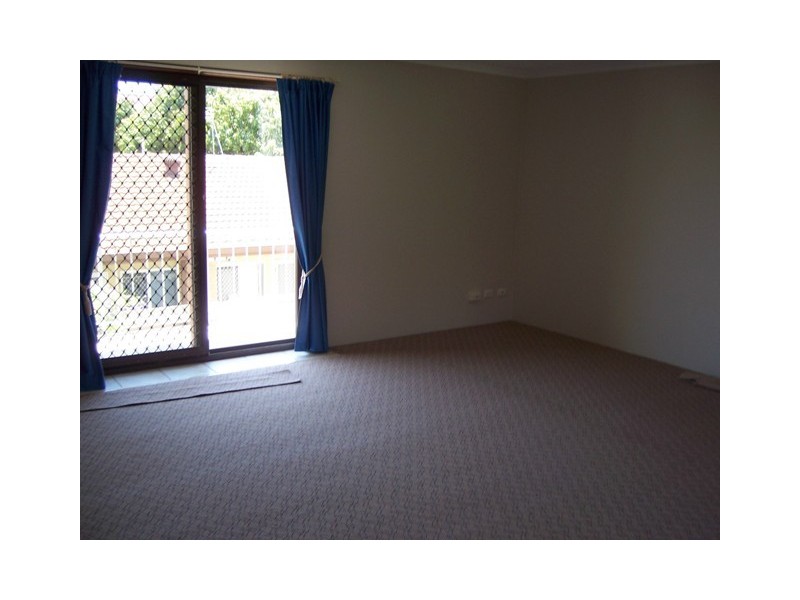 Labrador QLD 4215