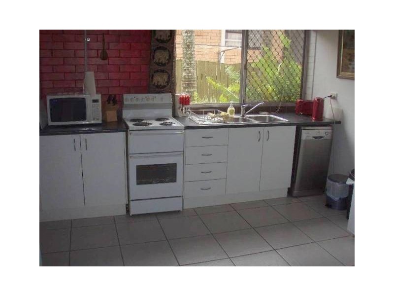 17 Musgrave Avenue, Labrador QLD 4215