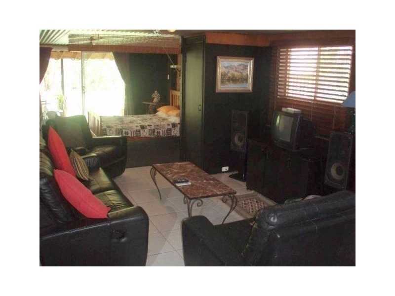 17 Musgrave Avenue, Labrador QLD 4215