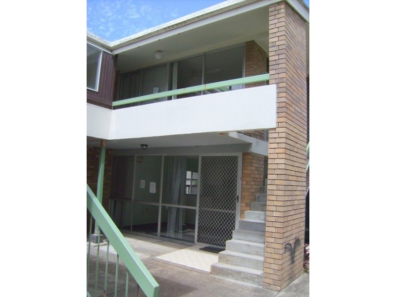 2/312 Marine Parade, Labrador QLD 4215