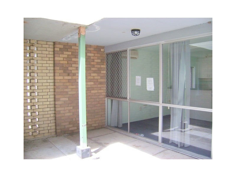 2/312 Marine Parade, Labrador QLD 4215