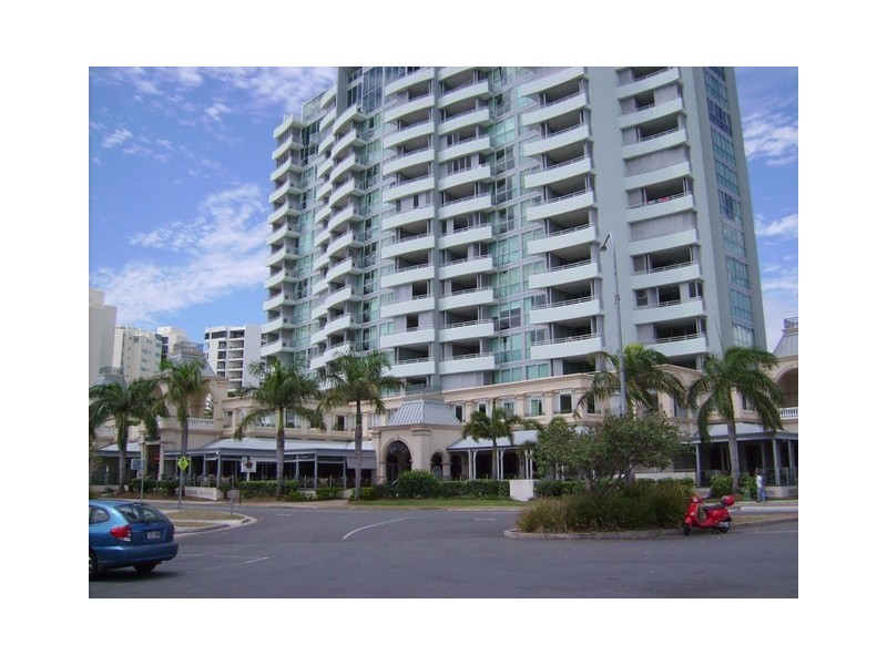 2/312 Marine Parade, Labrador QLD 4215