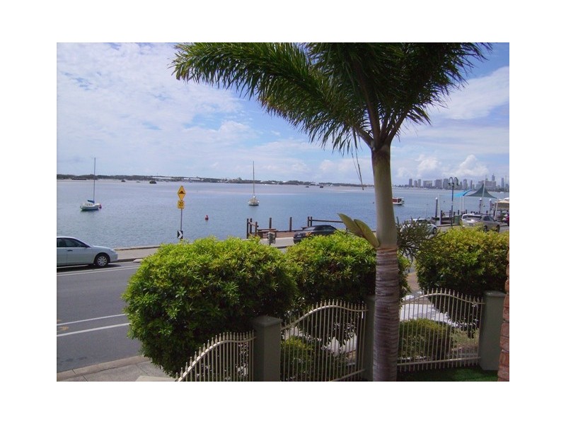 3/312 Marine Parade, Labrador QLD 4215