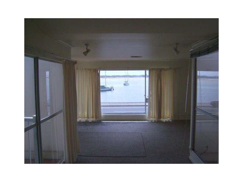 3/312 Marine Parade, Labrador QLD 4215