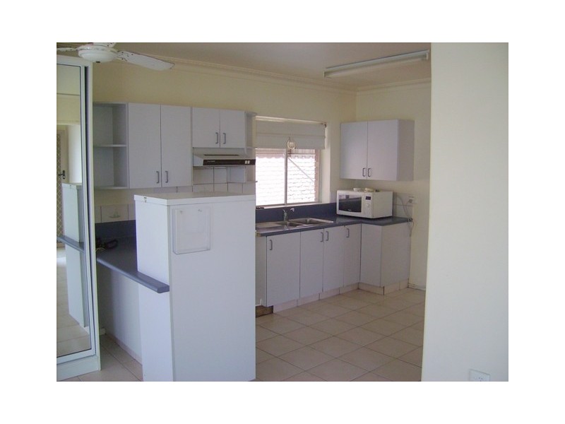 3/312 Marine Parade, Labrador QLD 4215