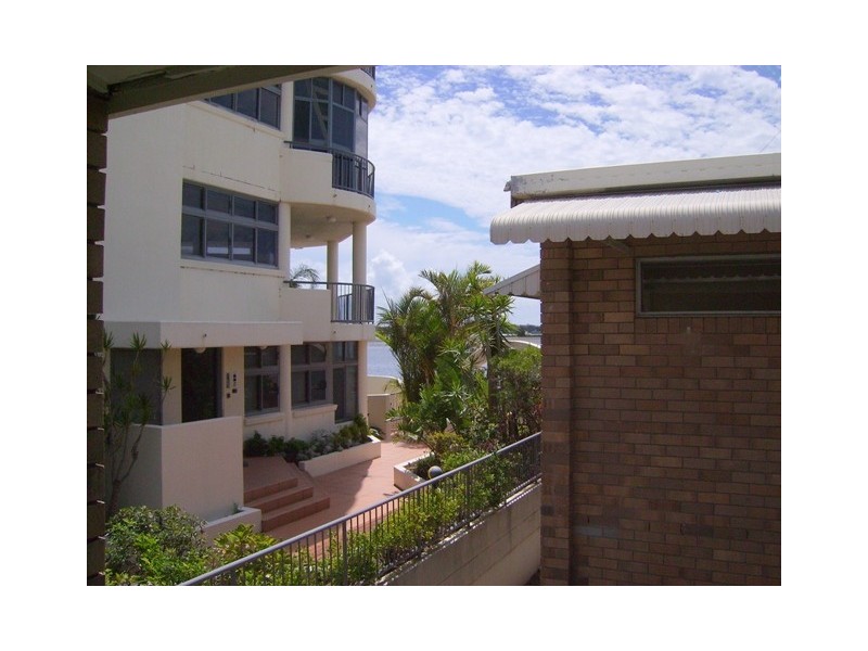 4/312 Marine Parade, Labrador QLD 4215