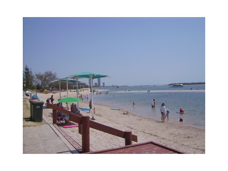 4/312 Marine Parade, Labrador QLD 4215