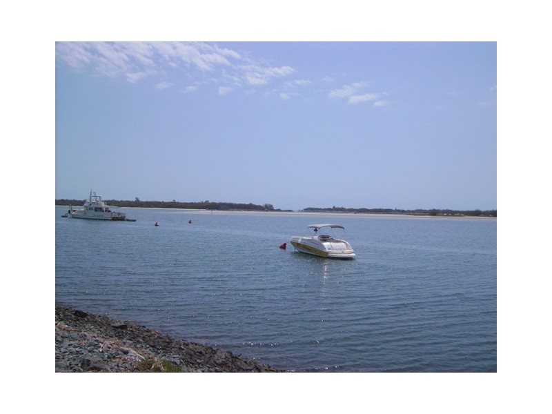 4/312 Marine Parade, Labrador QLD 4215