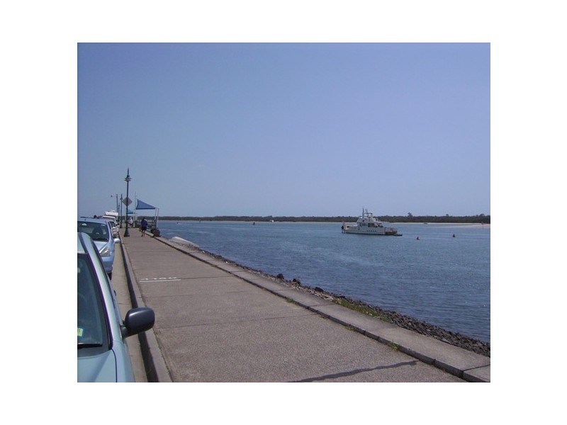 4/312 Marine Parade, Labrador QLD 4215