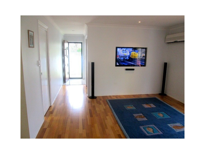 38 Central Street, Labrador QLD 4215