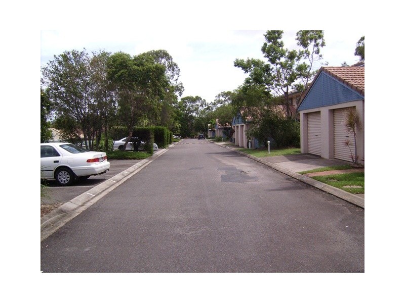 79 Government Road, Labrador QLD 4215