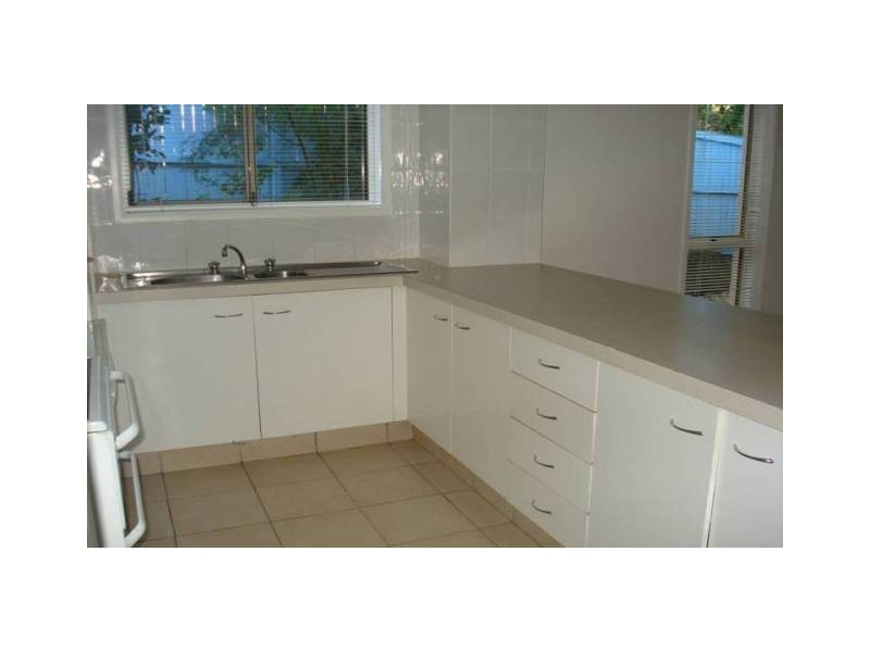 79 Government Road, Labrador QLD 4215