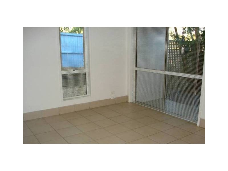 79 Government Road, Labrador QLD 4215