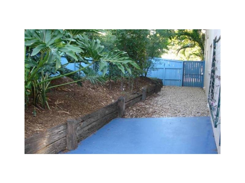 79 Government Road, Labrador QLD 4215