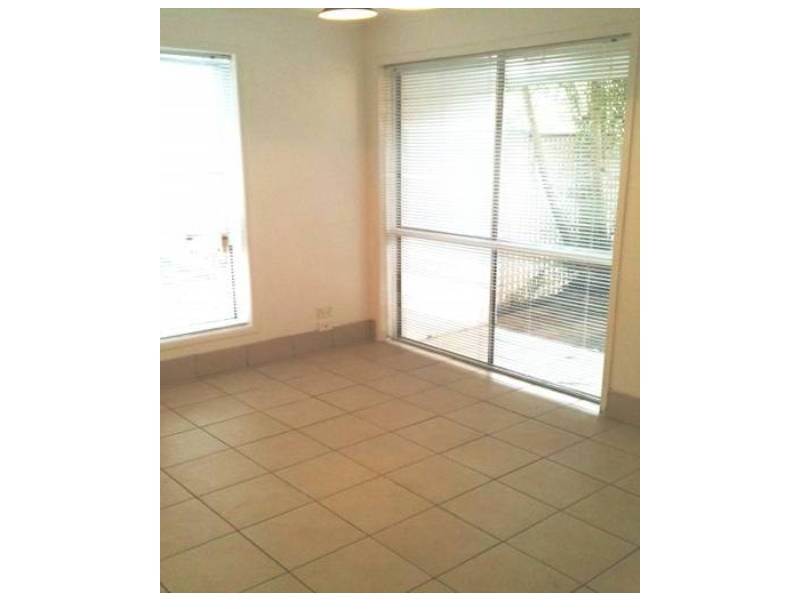 79 Government Road, Labrador QLD 4215