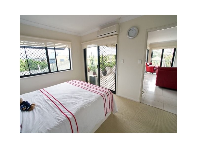 Labrador QLD 4215