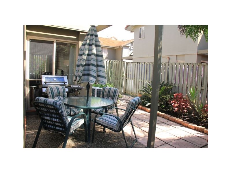 45 Harley Street, Labrador QLD 4215