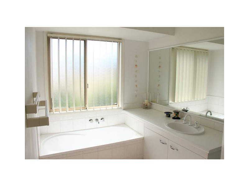 45 Harley Street, Labrador QLD 4215