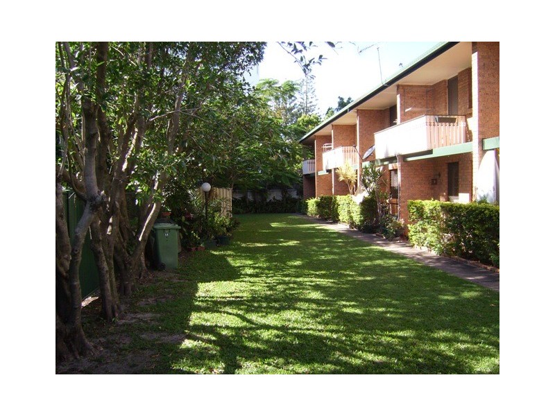 11 Frank Street, Labrador QLD 4215