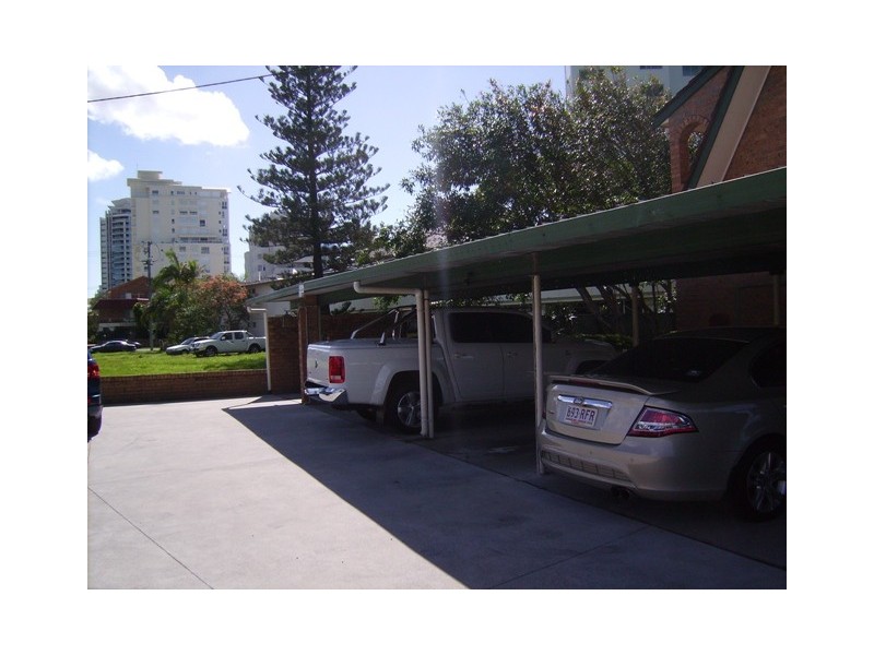 11 Frank Street, Labrador QLD 4215