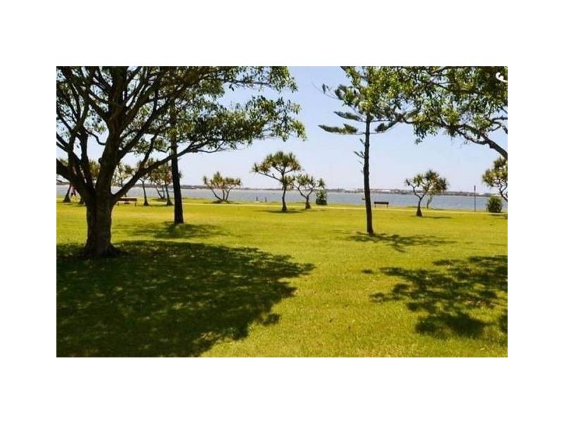 200 Marine Parade (Vue Mirage), Labrador QLD 4215