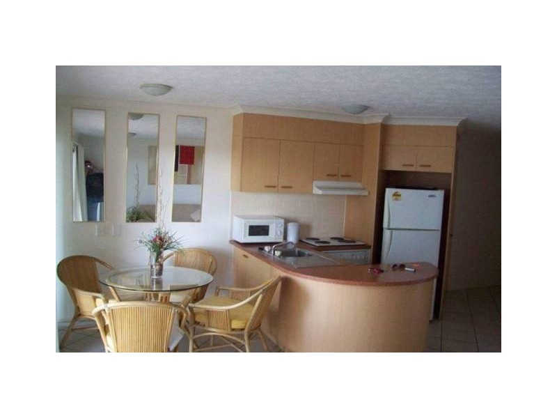 106 Marine Parade (Rays Resort), Southport QLD 4215