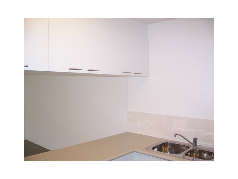 3 Ahern Street, Labrador QLD 4215