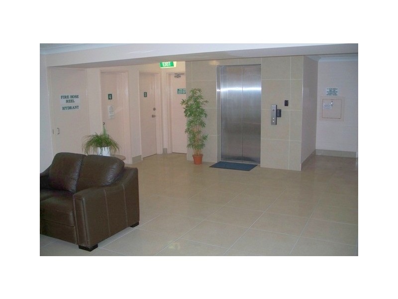 30 Marine Parade, Southport QLD 4215