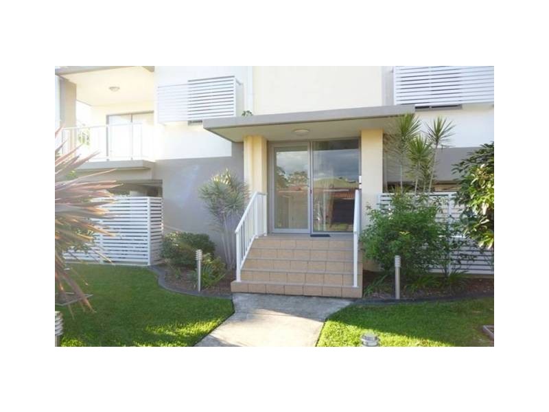 7 Phillip Street, Labrador QLD 4215