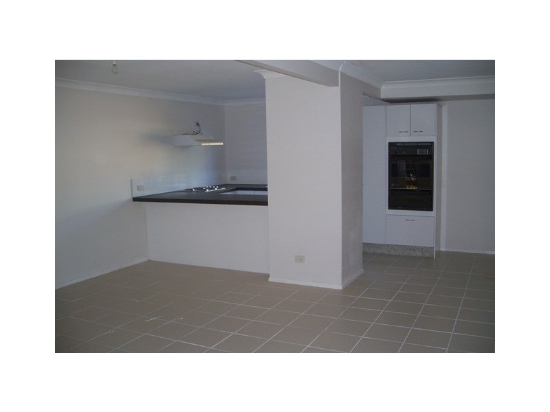 202 Central Street, Labrador QLD 4215