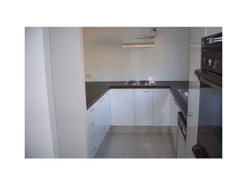 202 Central Street, Labrador QLD 4215