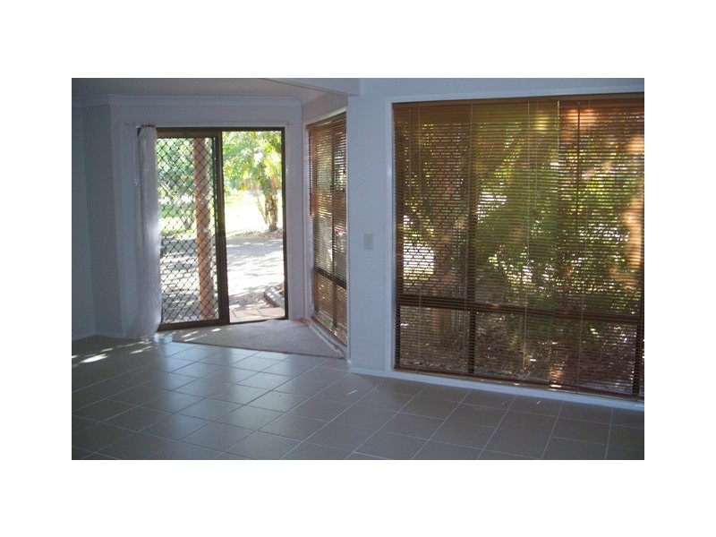 202 Central Street, Labrador QLD 4215