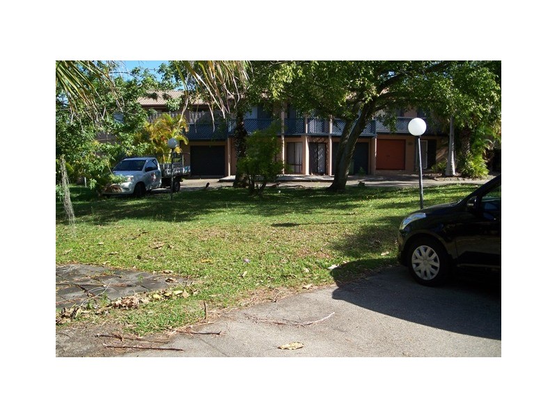 202 Central Street, Labrador QLD 4215