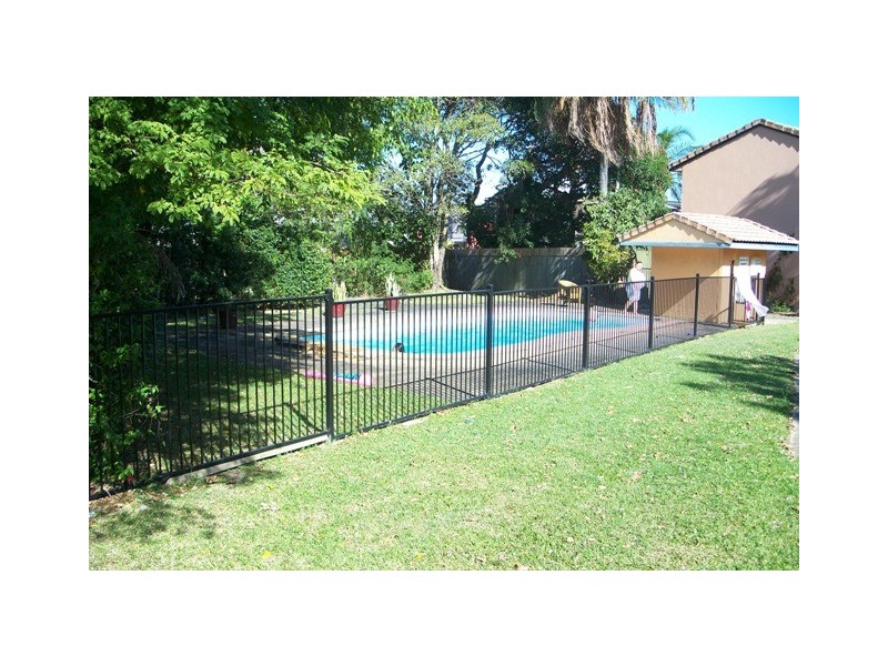 202 Central Street, Labrador QLD 4215