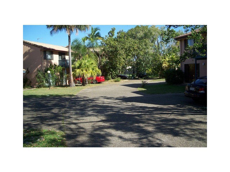 202 Central Street, Labrador QLD 4215