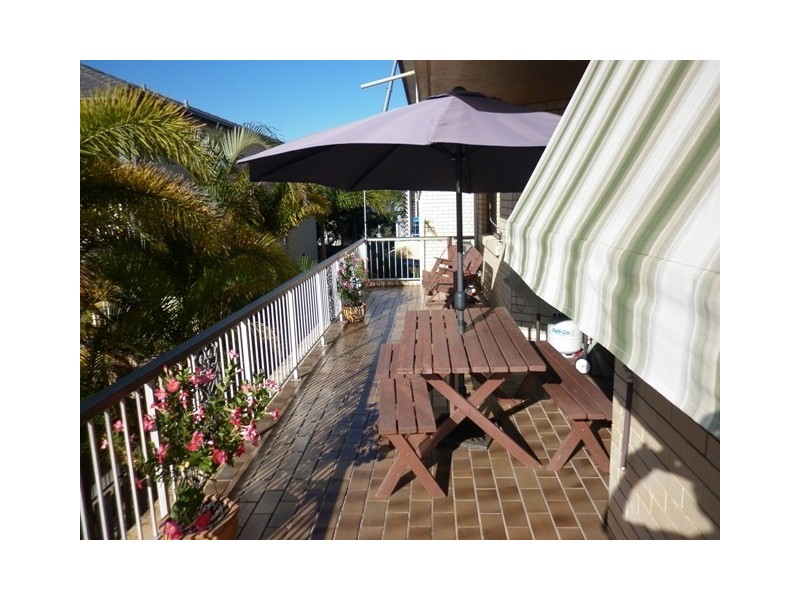 8 Oleander Avenue, Biggera Waters QLD 4216