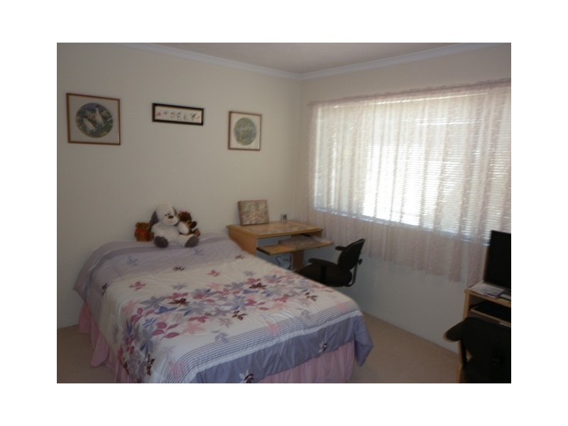 8 Oleander Avenue, Biggera Waters QLD 4216