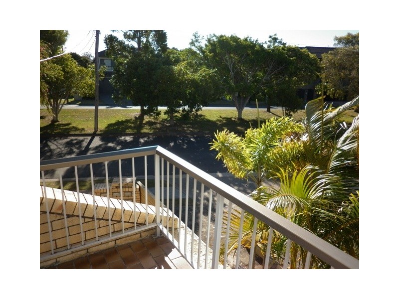 8 Oleander Avenue, Biggera Waters QLD 4216